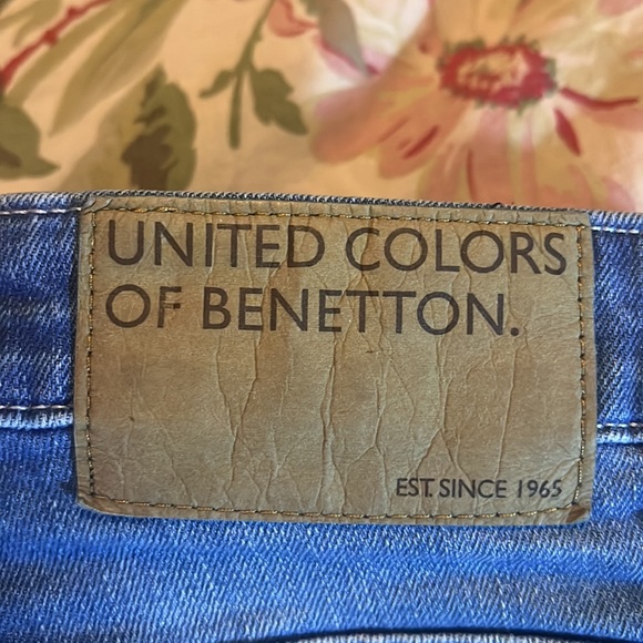 BENETTON JEANS Size 32 x 28 Classic Denim Low Crotch Stretch Cotton Distressed - Picture 12 of 16